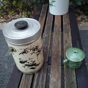 80年代老铝盖，熊竹保温壶一个