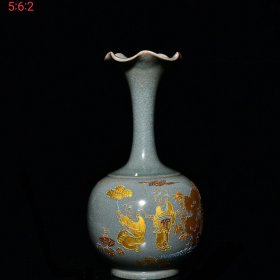 旧藏汝窑镶嵌掐丝嘤嘻纹荷口瓶 13×29厘米。