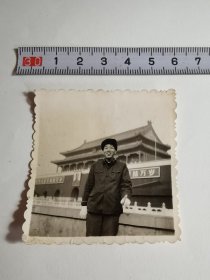 老照片-----《首都天安门留影》！
