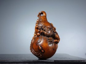 旧藏黄杨木雕刻龙葫芦 尺寸：长4cm宽4cm高8cm 重量：50g