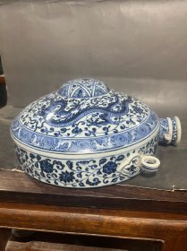 青花扁壶