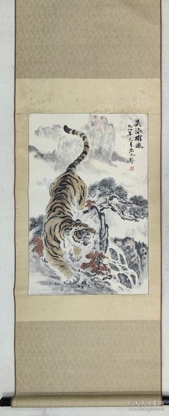 赖昭富《英姿雄风》，1997年作品，尺寸6744，原裱立轴，品相如图，吉祥如意之意。