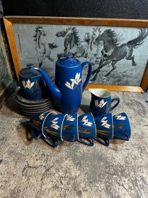 80年代，山东烟台15头茶具，口小磕y