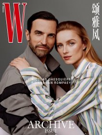 W Magazine中文版颂雅风杂志2024年总第7期 叶童内页  Nicolas Ghesquière/Rianne Van Rompaey