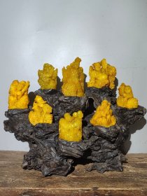 珍藏馆藏精品——【国石田黄石巧雕•八仙祝夀】 旧藏田黄石透（硬）料巧雕树皮纹八仙贺寿图印章摆件一套 选材上乘 刻工卓然 錾刻名家 老缶作品 最大尺寸高18厘米长10厘米宽9厘米 最小尺寸高12厘米长9厘米宽5厘米 净总重12.9斤
