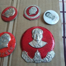 毛主席，像章