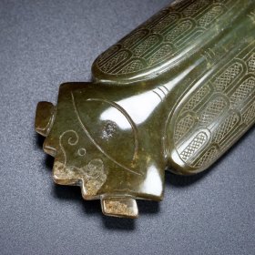 精品和田玉 ，蝉，玉质细腻，包浆厚重，沁色入骨，雕工精细，品相完美，细节如图，长5.5宽1.5高13厘米，总重200克，