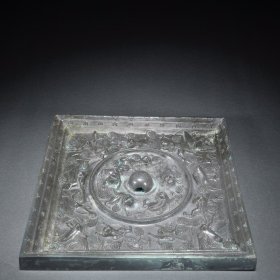 旧藏铜海兽葡萄方镜