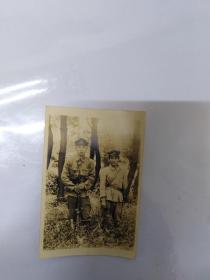民国时期地方武装士兵照片 拿枪
