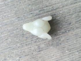 清代白玉羊头挂件