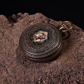 （亏本捡漏特价处理）珍品旧藏收纯铜回流怀表 一个160克 直径5.5厘米 厚2厘米
