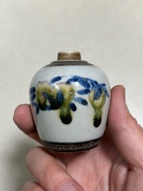 青花釉里红小罐