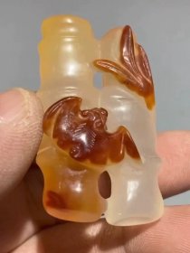 古玩旧藏老玛瑙巧雕节节高升挂坠