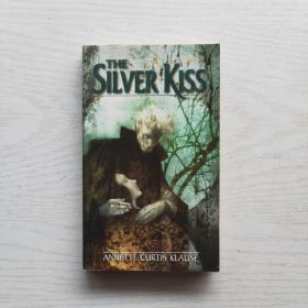 The Silver Kiss 吸血鬼之吻 （英文原版）