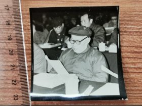 1984省政协会议上的李世农 老照片