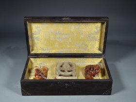和田玉龙钮印章一组