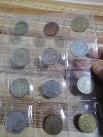 外国硬币12枚不重复（带塑封夹）