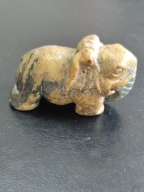 河磨玉太平有象走向成功摆件把件茶宠，251克。