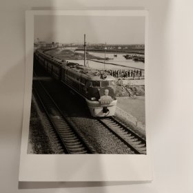 1978年周总理火车头黑白老照片