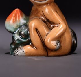 旧藏清粉彩猴子鼻烟壶