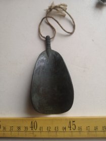 清代铜鞋拔子，制作工艺特殊，非常厚重，如图（杂6号）