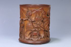 清代 老竹雕“一鹭连升”笔筒。尺寸15.7*13.4厘米，重412克