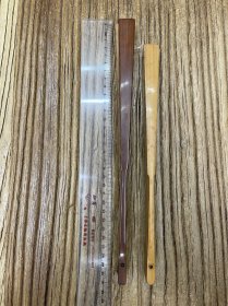 16档扇骨2把 无损 年代自断 长度分别是31cm、28cm