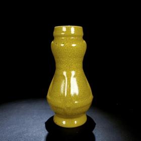 唐黄釉瓶 尺寸高17.8CM宽8.5CM