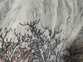 约七八十年代绢本山水横幅，画工细腻！