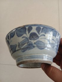 明代青花碗 口沿磕碰冲线 口径13.2高 6