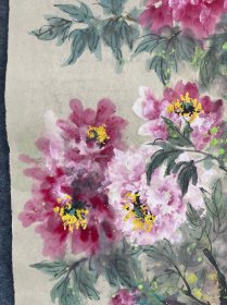 王汉章。手绘国画四尺三开牡丹。边有漏洞。如图