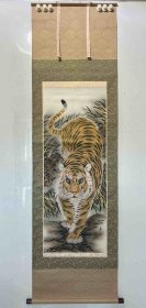 A. 旧画立轴，寿山款，《猛虎图》。