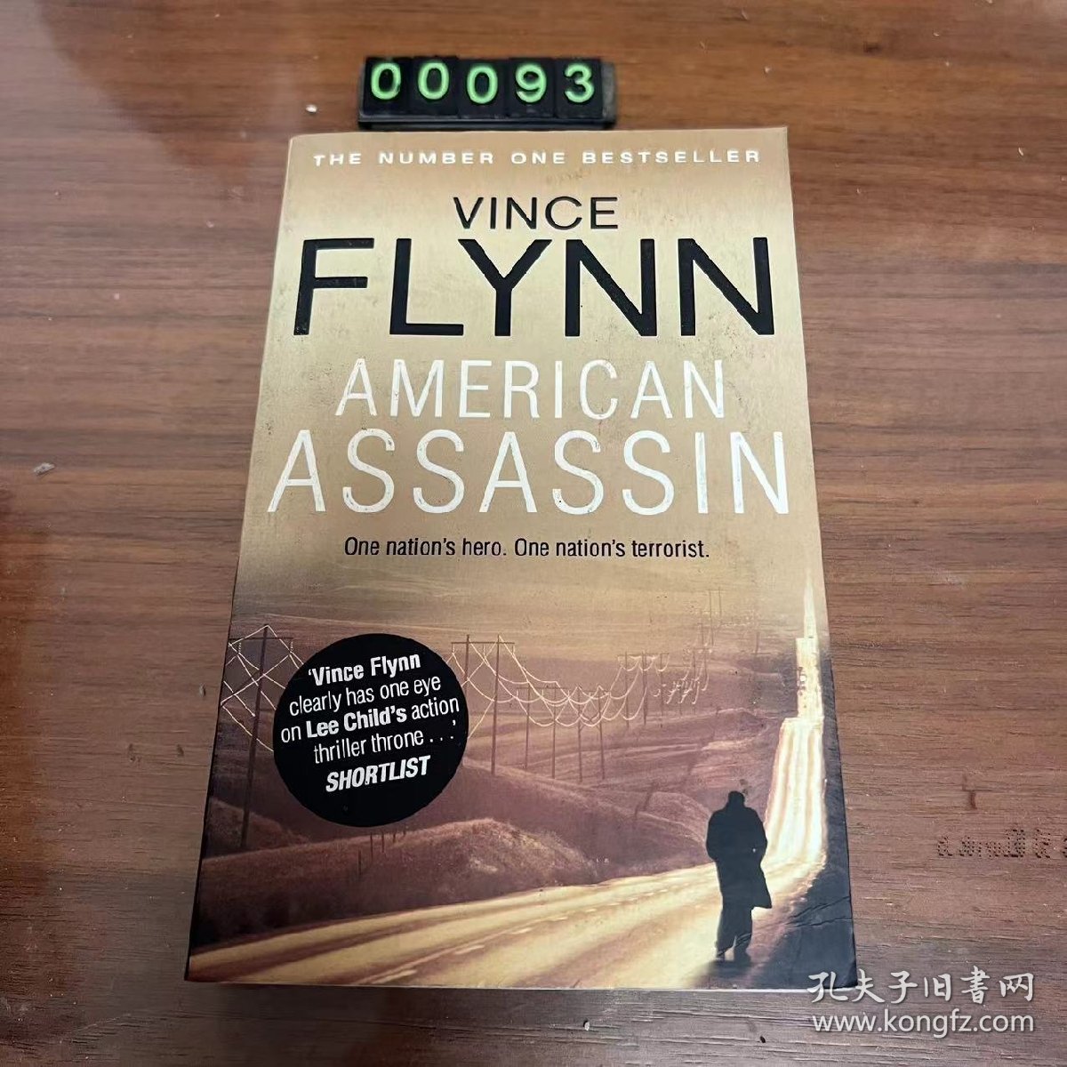 英文 Vince FLYNN AMERICAN ASSASSIN