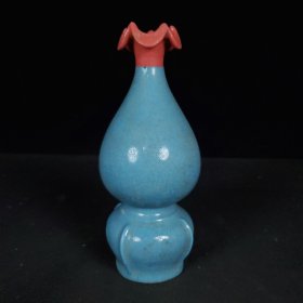 五代后周柴窑“显德元年”制花口瓶 尺寸高18CM直径7.3CM