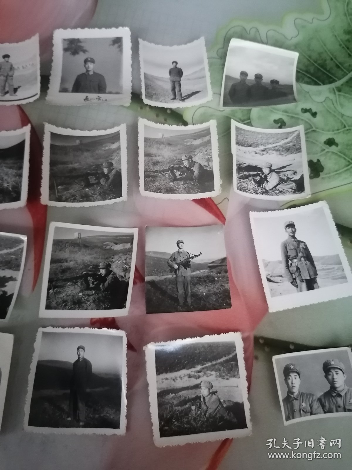 老照片军人照片24张