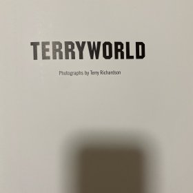 可议价 Terry Richardson
Terryworld
Taschen
塔森