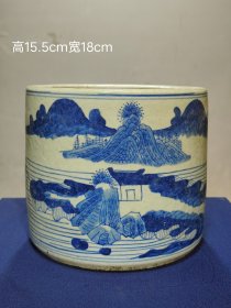 美品·精工细作满工民窑青花山水纹笔筒。