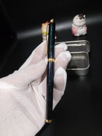 钢笔琉璃渐变色材质