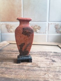 五十年代寿山石巧色雕小花瓶