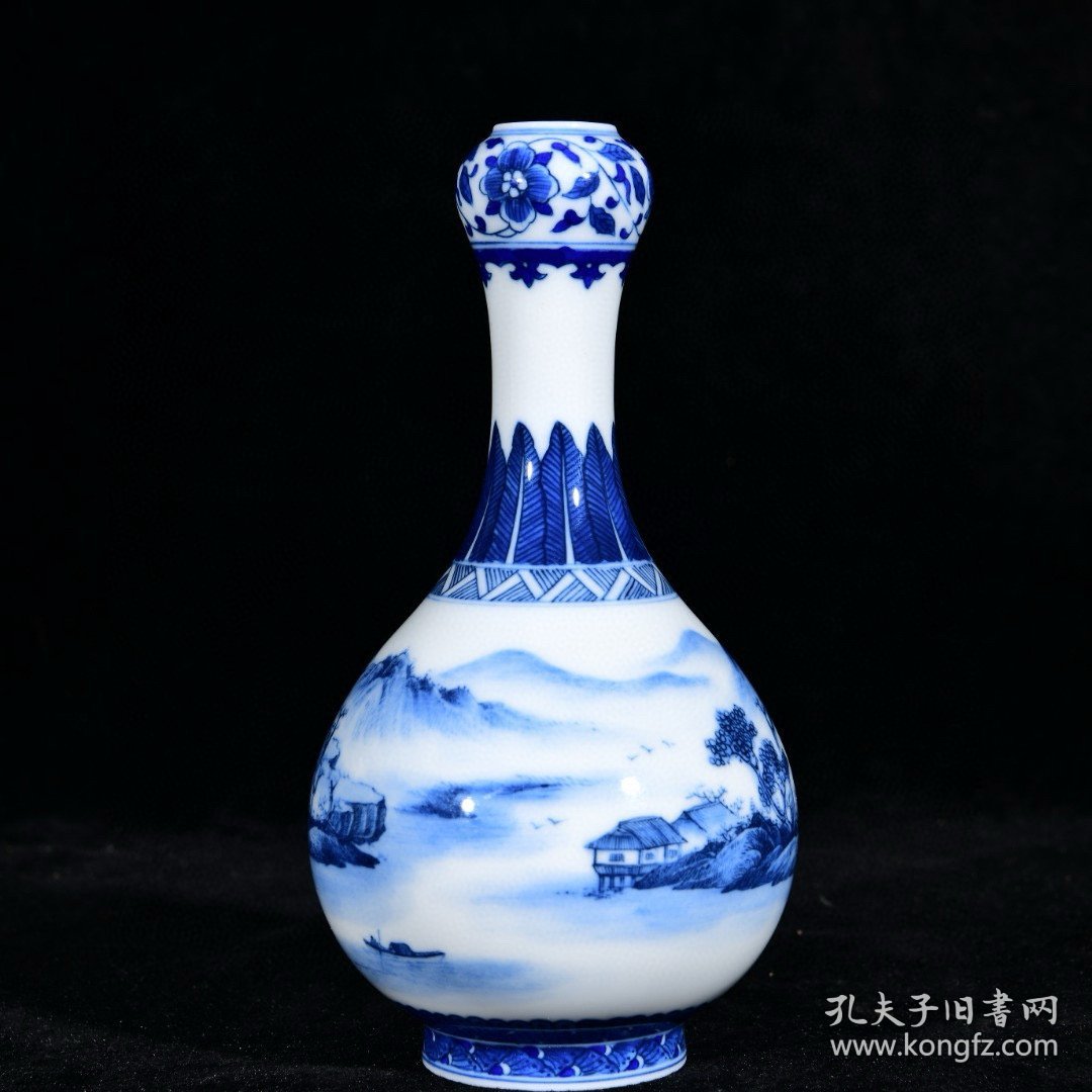 大清雍正年制青花山水纹元明堂款蒜头瓶 高16.3径8厘米2