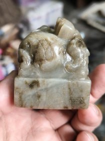 和田玉大印章，体型大