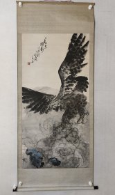 保真书画，陕西名家，咸阳画院副院长，王小舟（子逸）四尺整纸国画《长空猎影》136*68cm，原装裱立轴。