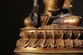 清铜鎏金释迦摩尼坐像