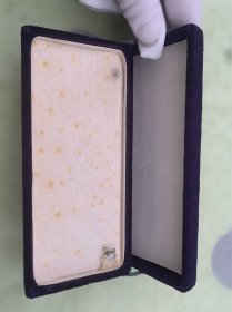 【海外回流  vintage中古】回流中古首饰盒   有年份  很实用  细节可见，仔细看好图片，尺寸如图，有瑕疵，有锈点金属有锈，介意勿拍，谨慎下单！出售不退！偏远地区邮费联系客服另算！