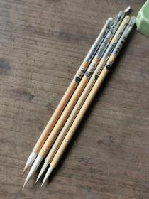 进口日本大林堂毛笔四支，面相笔，勾线笔，基本为中小楷规格，出锋1.8—3厘米之间。老毛笔全新未使用，打包价180元。