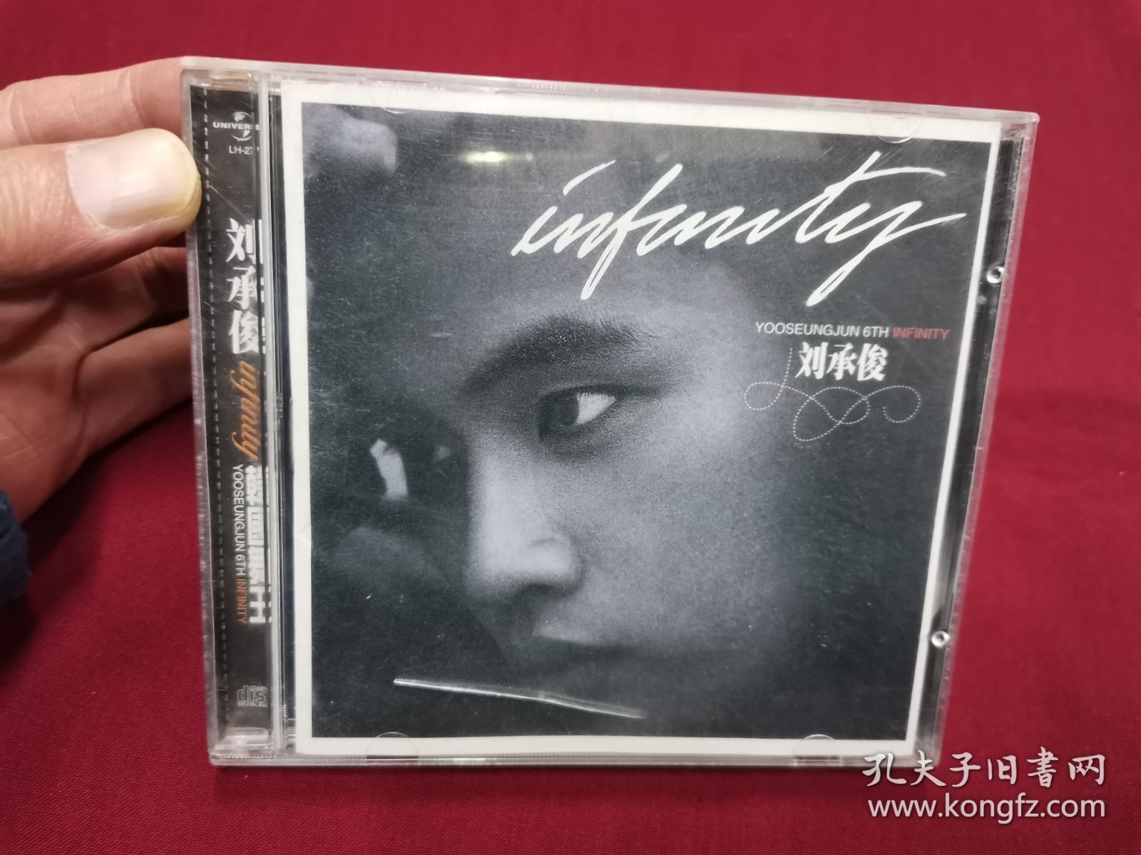 刘承俊《INFINITY》CD，碟片轻微使用痕。