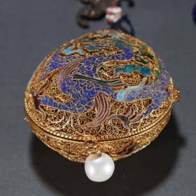 清 银鎏金烧蓝龙纹香囊
