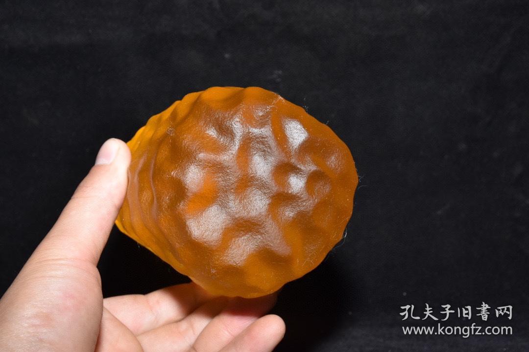 玻璃陨石=