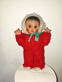 红衣眨眼胶皮娃娃（1号。上世纪70-80年代，存世较少，36厘米高，包老保真）