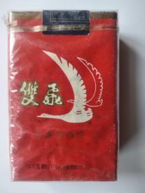 烟标：双飞（中国贵定卷烟厂出品）